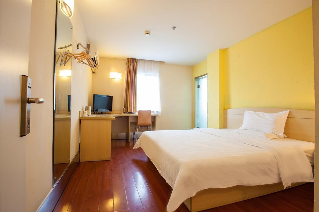 7Days Inn Bazhong Nanchi South Road Phoenix City ภายนอก รูปภาพ