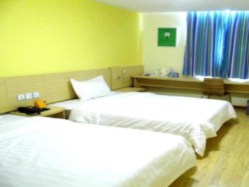 7Days Inn Bazhong Nanchi South Road Phoenix City ภายนอก รูปภาพ